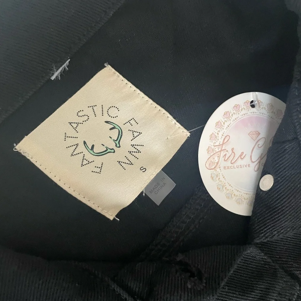 Black Denim Jean Jacket w/ Graphic Print "Stay Wild " - Picture 4 of 4